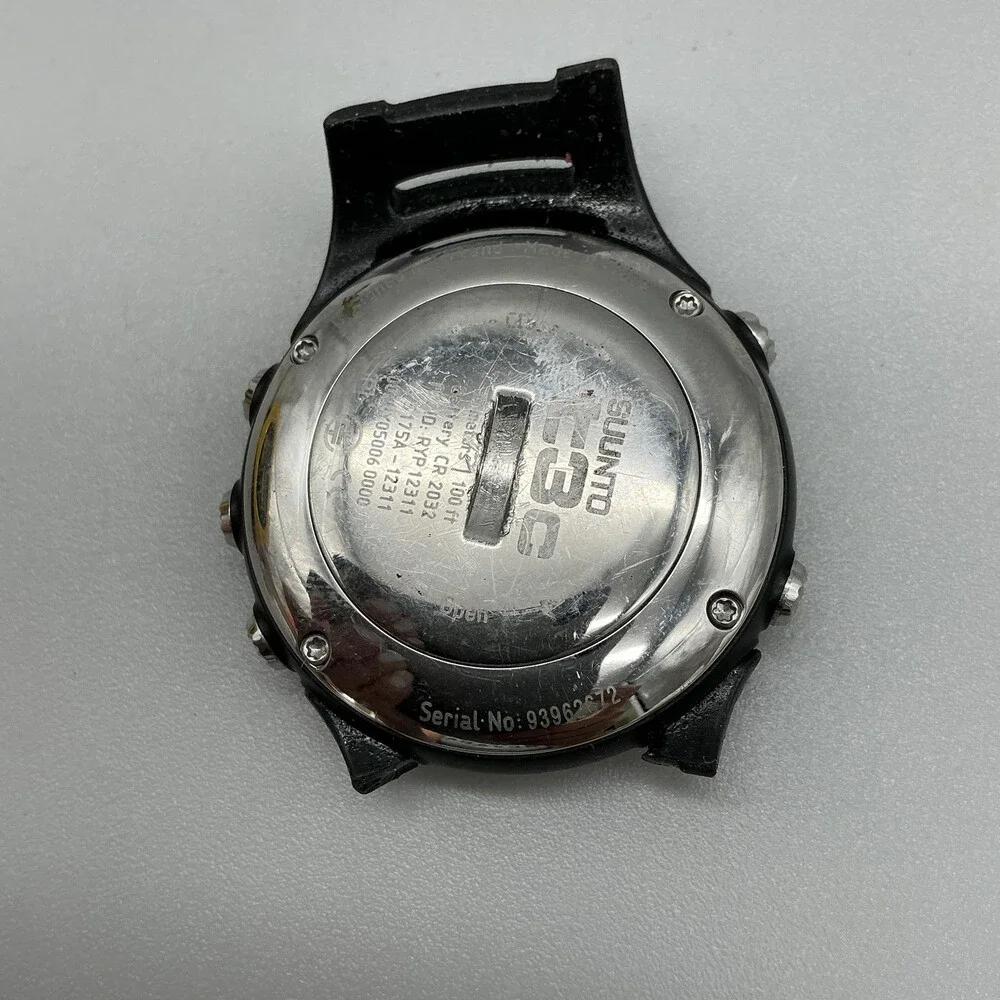 Suunto T3c Mens Watch 43mm Beige Digital Black Sport Running New Battery
